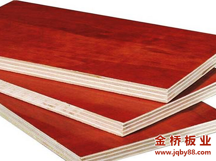 建筑覆膜板厂家分享鉴定建筑模板好坏的方法有哪些?