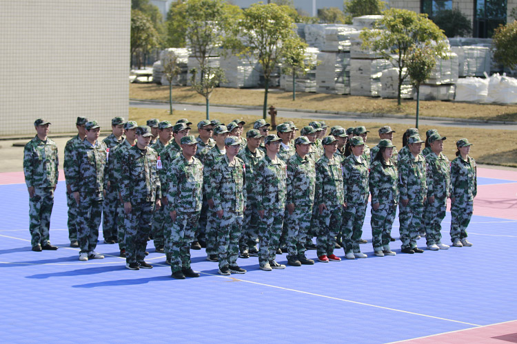金桥板业春季军训开营仪式在桃江基地举行