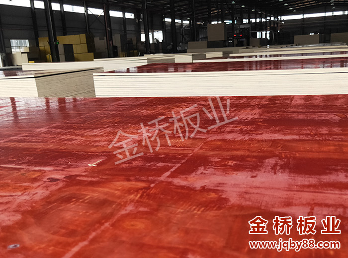 哪个厂家建筑木模板好?建筑木模板厂家怎么选择?