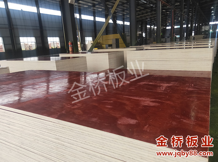 两次成型建筑木模板生产厂家选金桥板业!