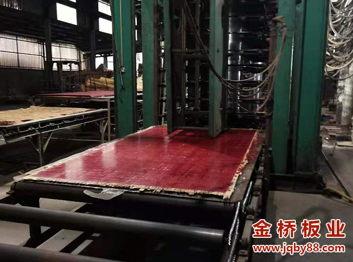 采购哪家建筑竹胶板好？建筑竹胶板怎么选择？